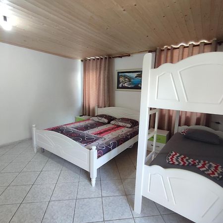 Aeria Rooms Himare Eksteriør bilde
