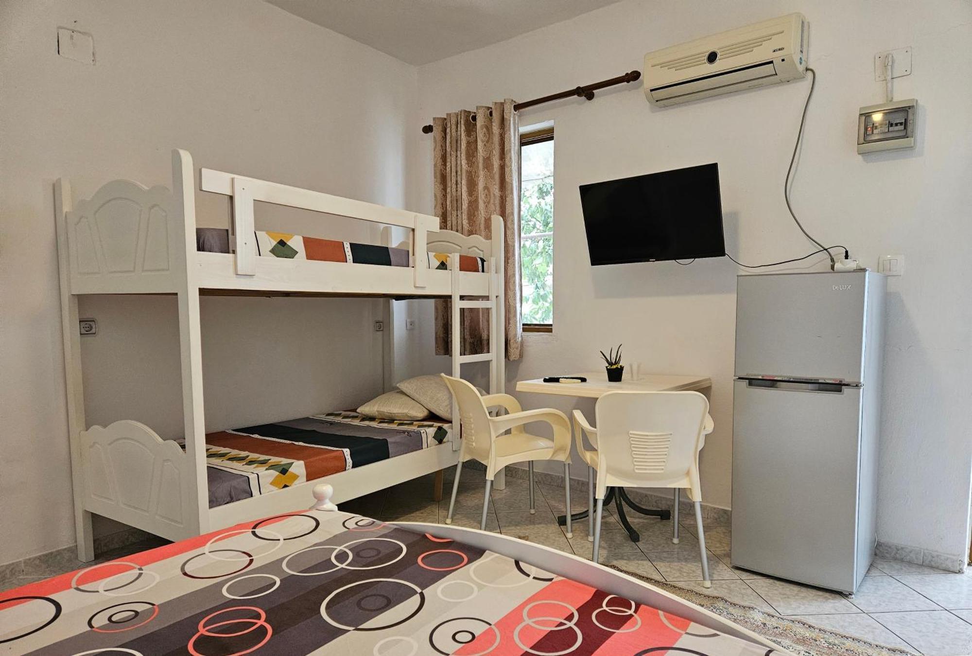Aeria Rooms Himare Eksteriør bilde