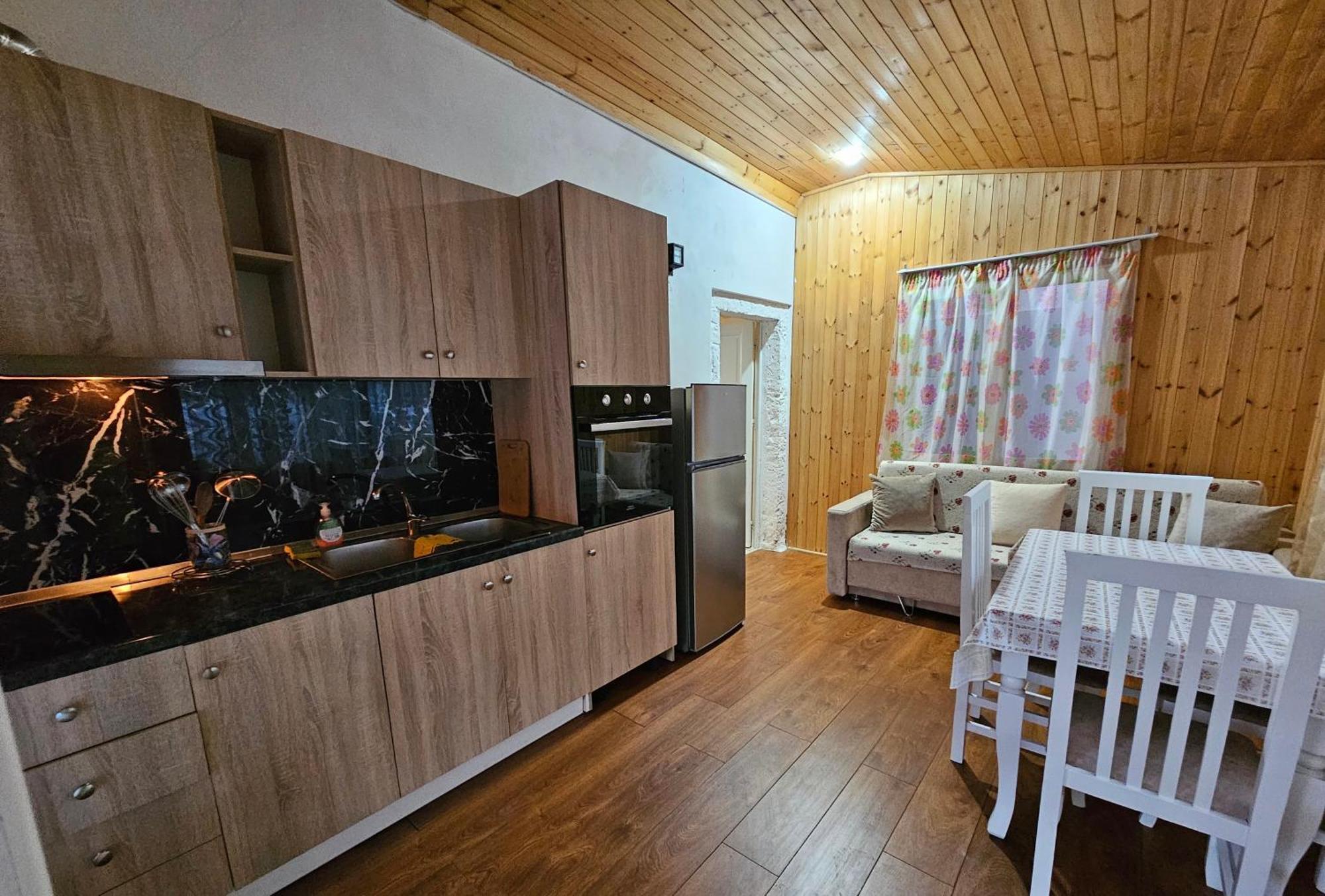 Aeria Rooms Himare Eksteriør bilde